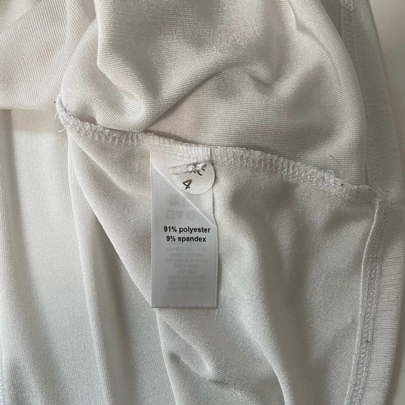 Maurices 24/7 White Halter Neck Crinkle Tank Top Medium Women’s - Picture 11 of 12